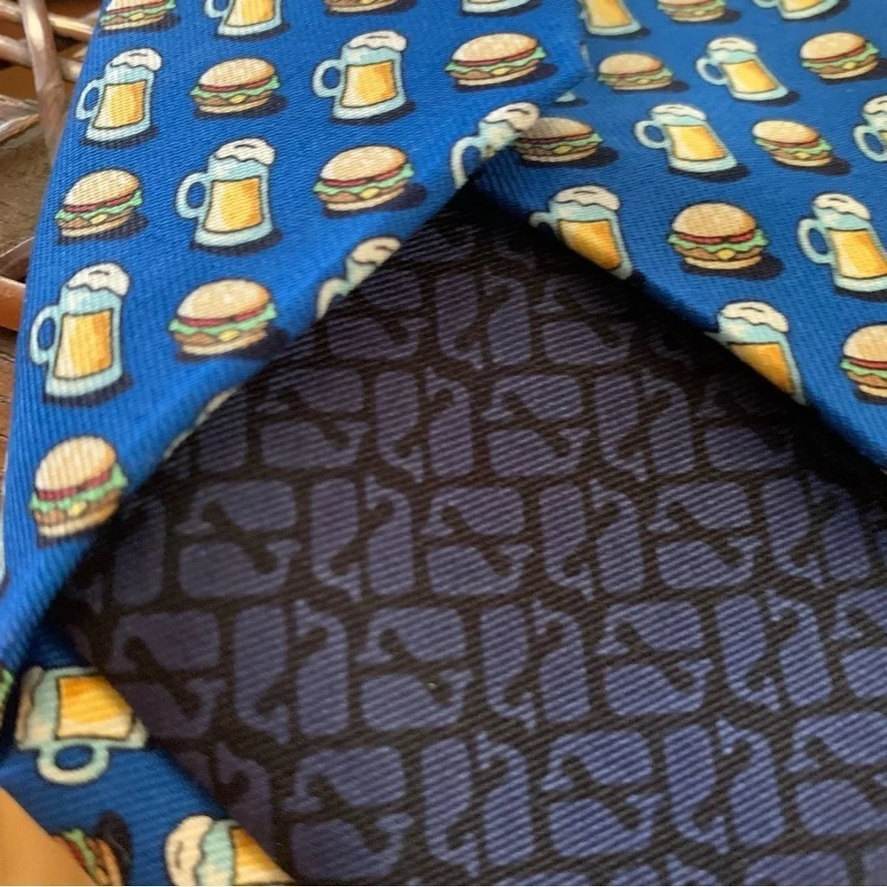 VINEYARD VINES | EUC Summer BBQ Royal Blue Silk Tie Marthas Vineyard Burger Beer